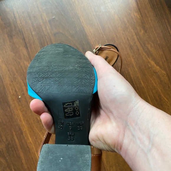 Infanta block heals - Picture 3 of 3